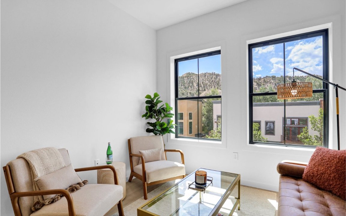 Eagle Condo: 1200 Capitol Street
