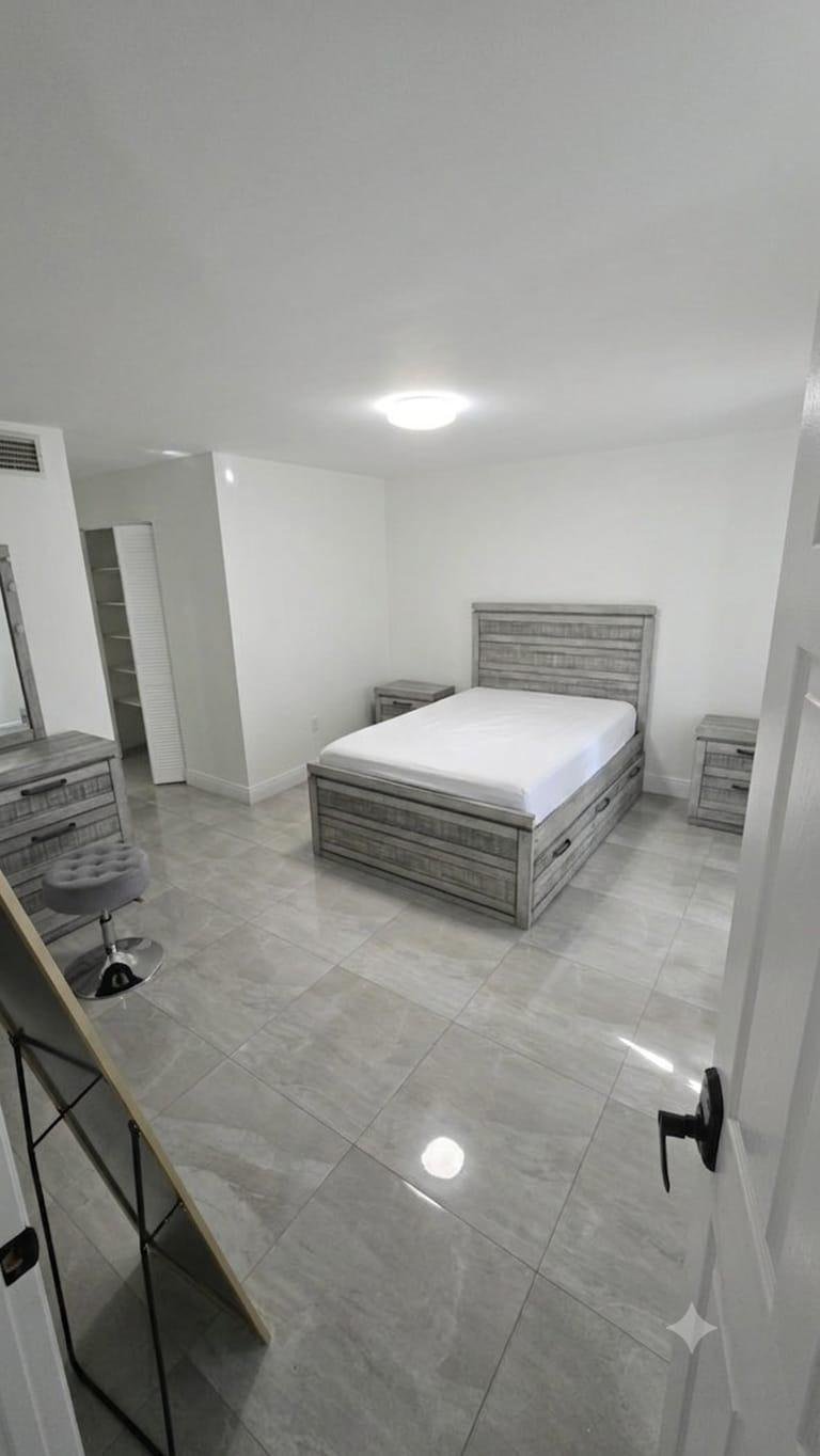 Miami Condo: 10847 NW 7th St