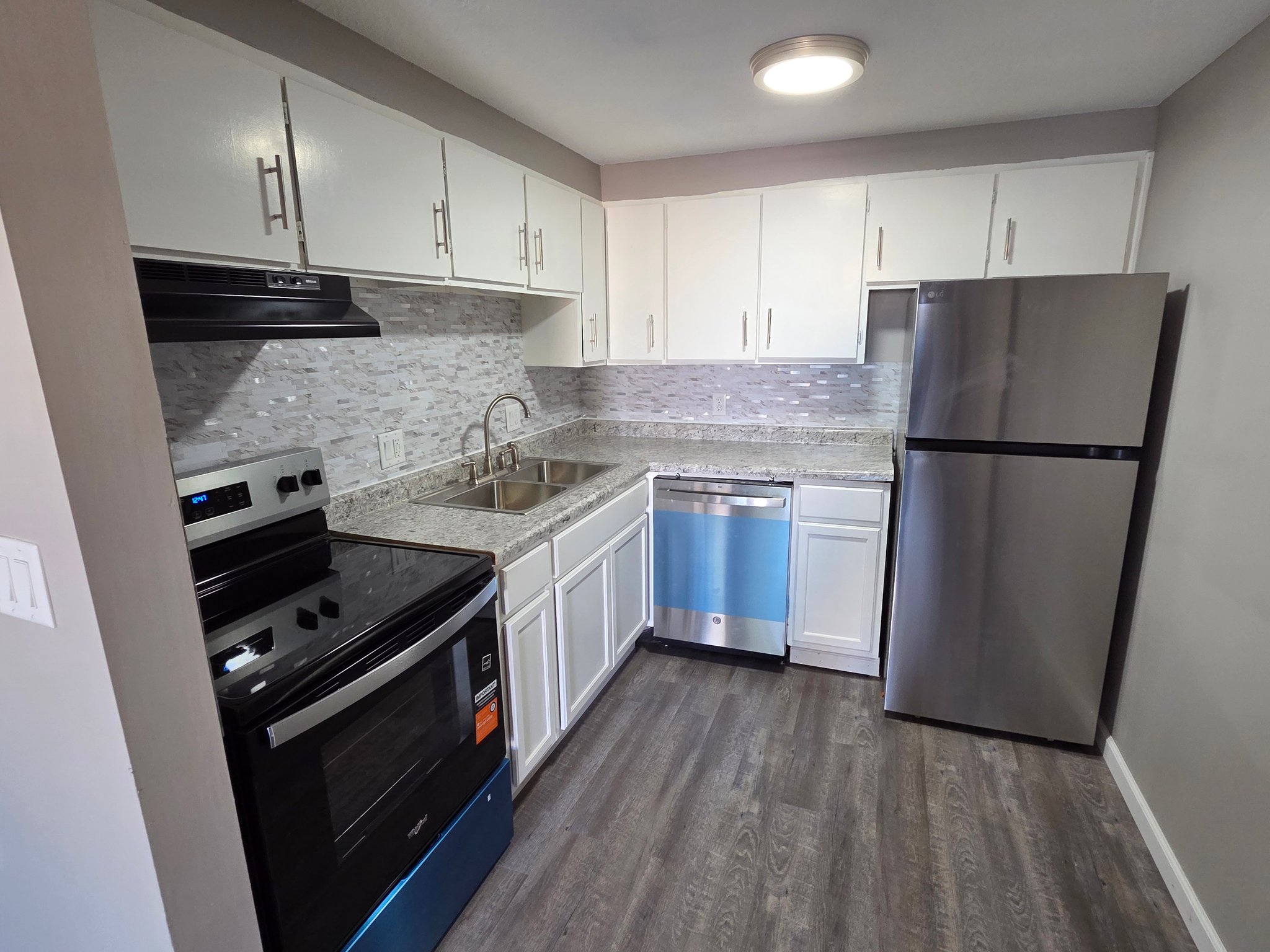 Wichita Apartment: 734 N COUNTRY ACRES AVE
