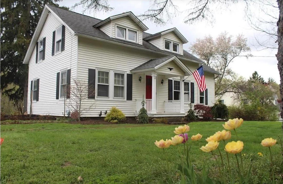 New Fairfield House: 12 Wood Creek Rd