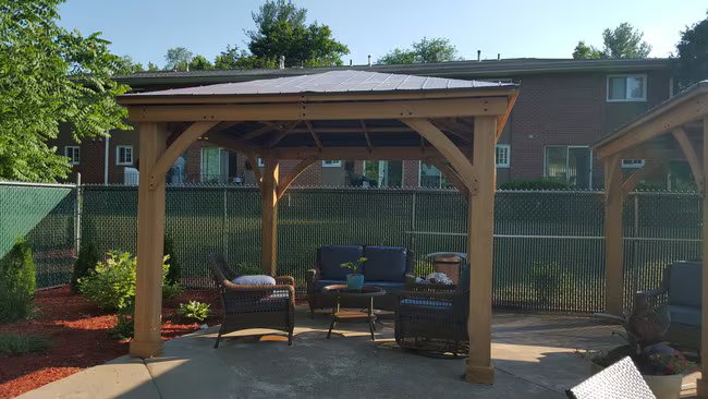 MANCHESTER Condo: 428 MIDDLE TURNPIKE WEST