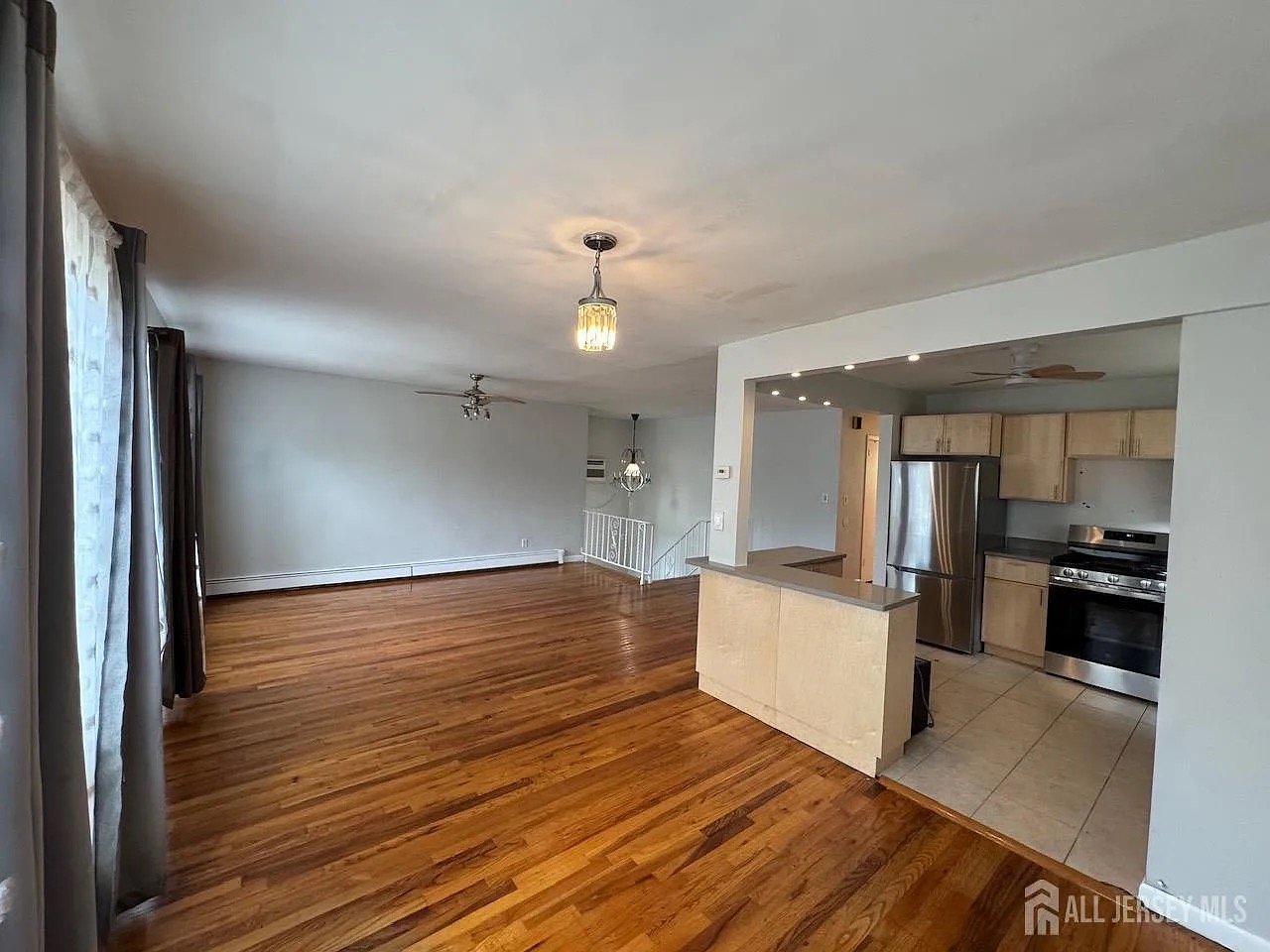 Fort Lee House: 1038 Kingsland Ln