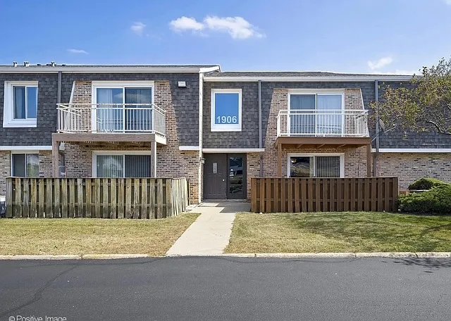 Rolling Meadows Condo: 1906 Plum Grove Rd