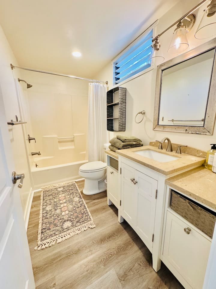 Kailua Kona Other: 77-6452 Leilani St
