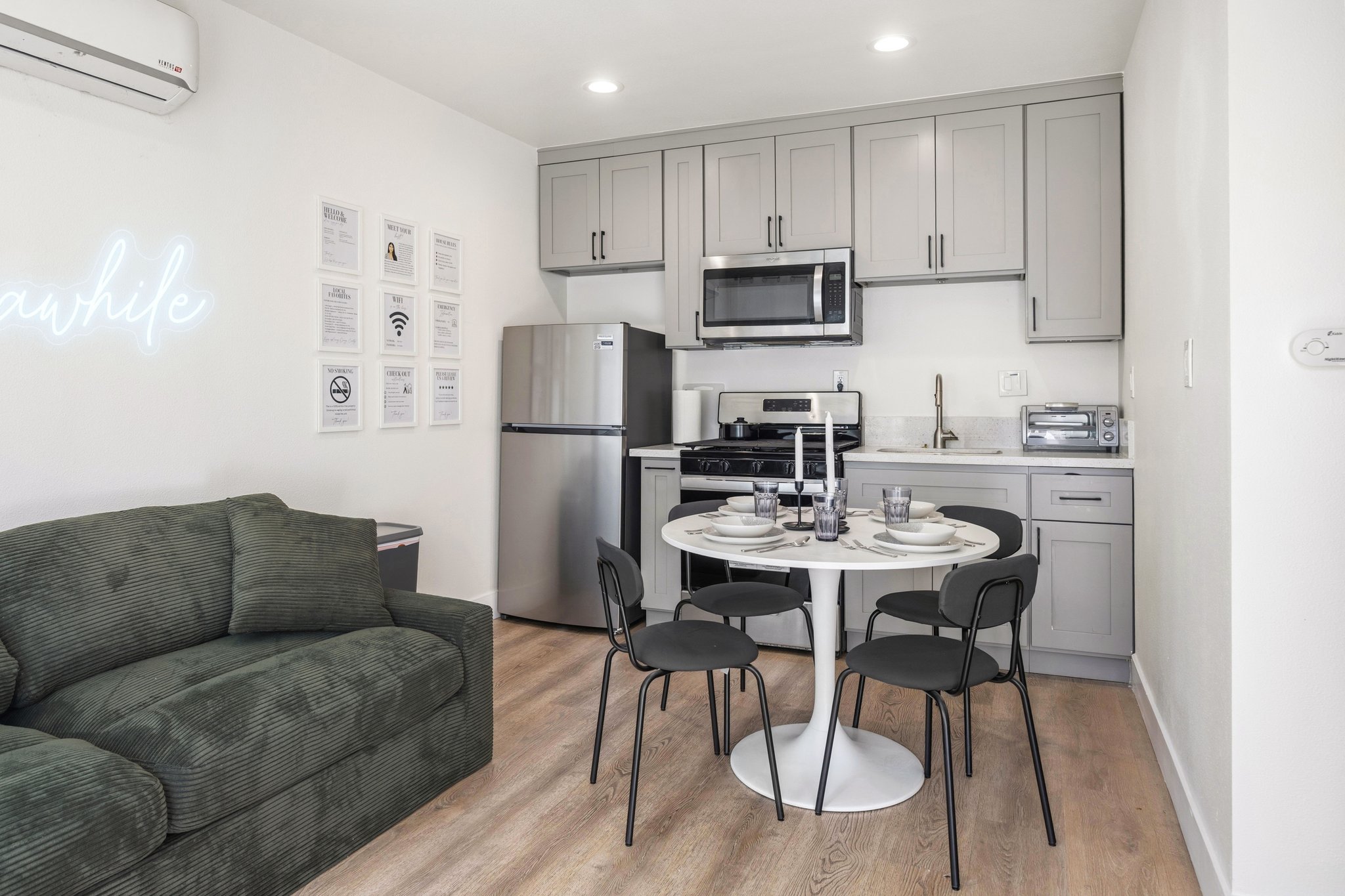 Garden Grove House: 10041 Crosby Ave