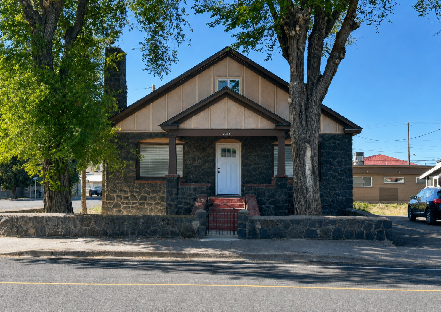 Klamath Falls House: 2374 Shasta Way