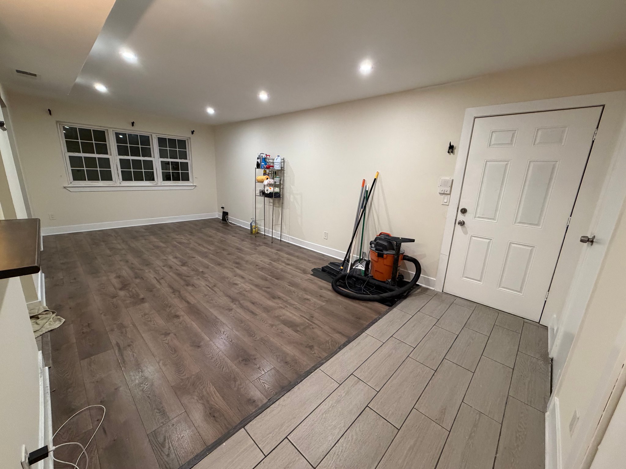 Edison Condo: 60 College Dr