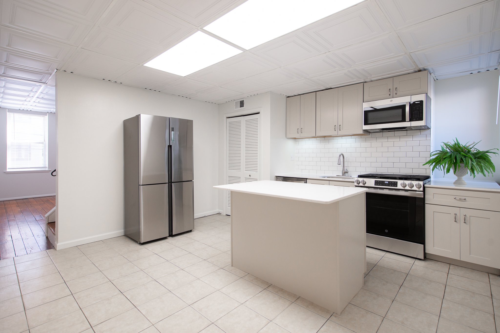 Philadelphia Apartment: 455 Fairmount Ave