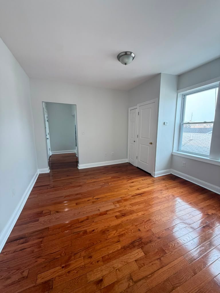 Jersey City Apartment: 162 Bergen