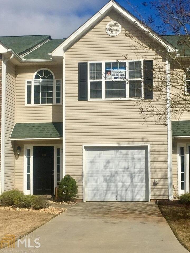 Woodstock Single Room: 138 Creekwood Dr