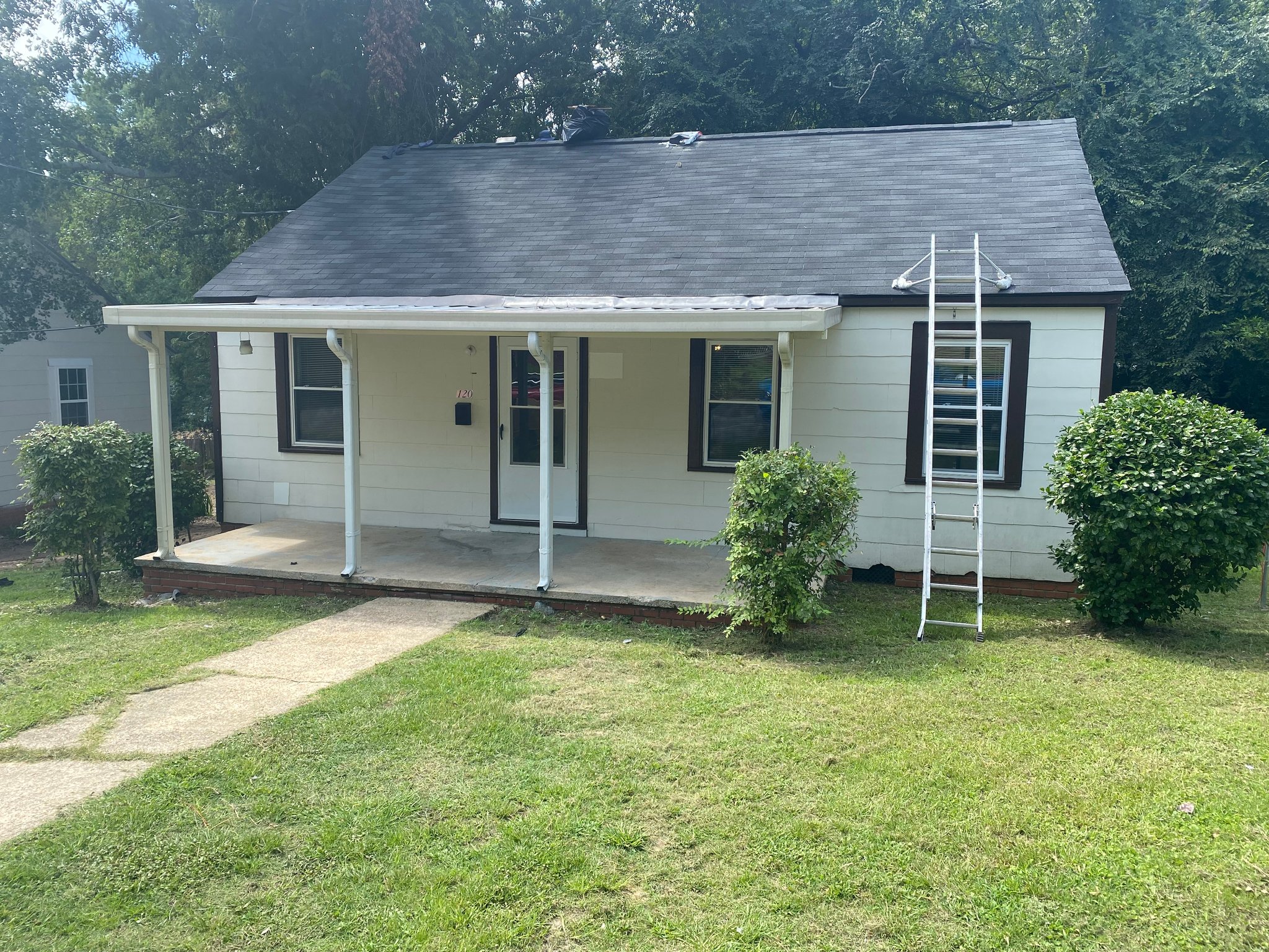 Fayetteville House: 120 Buckingham Ave