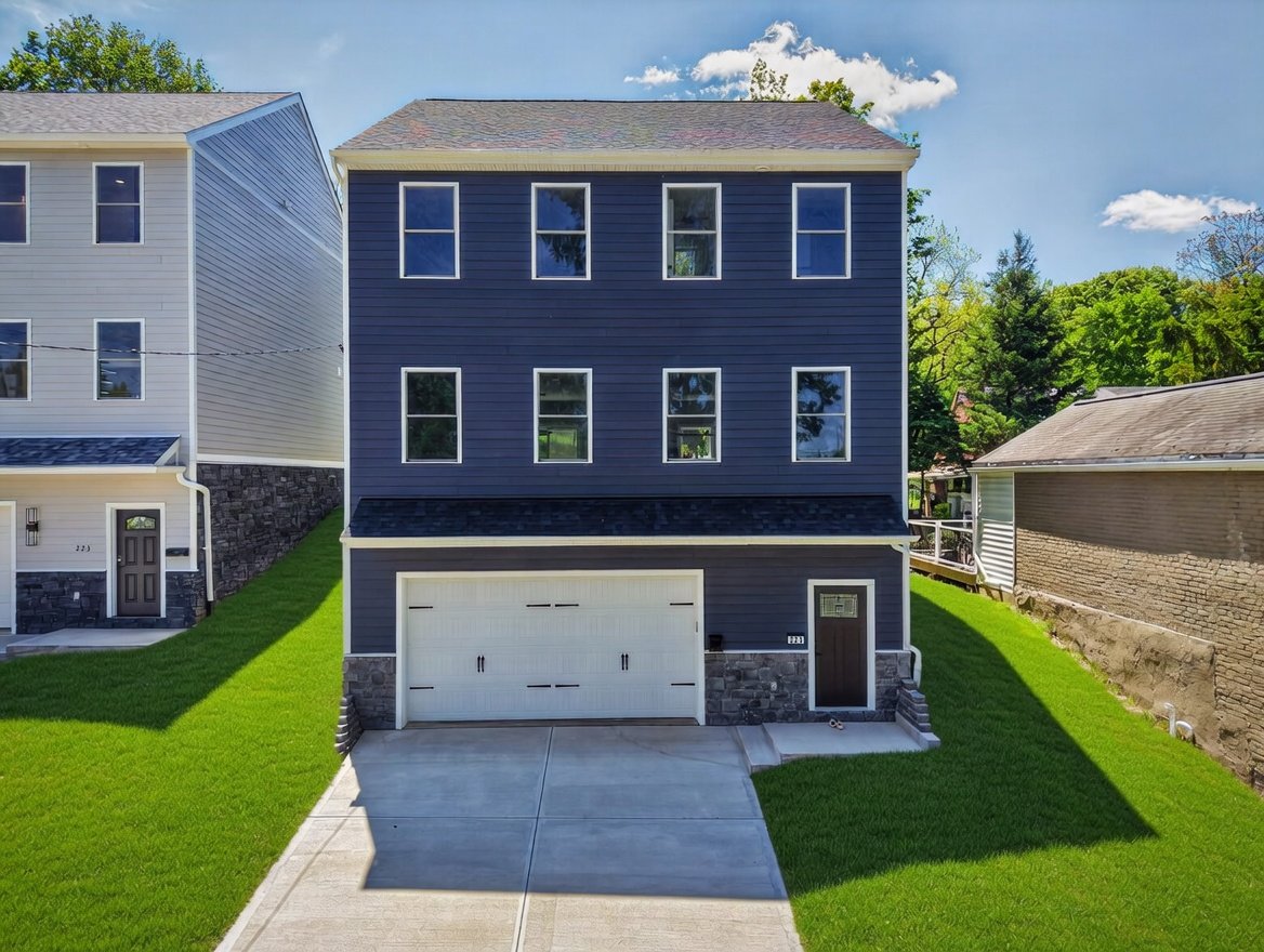 Pittsburgh House: 225 Wilbert St