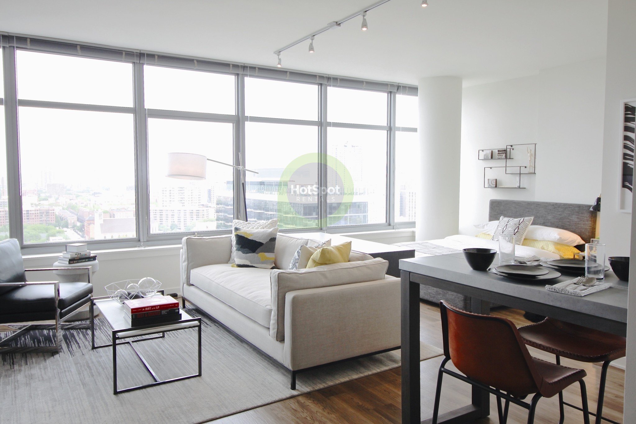 Chicago Condo: 336 W Chestnut St