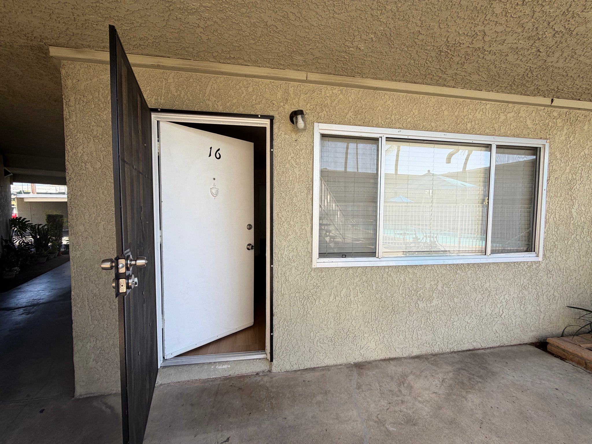 Covina Apartment: 444 E. Rowland st Apt#16