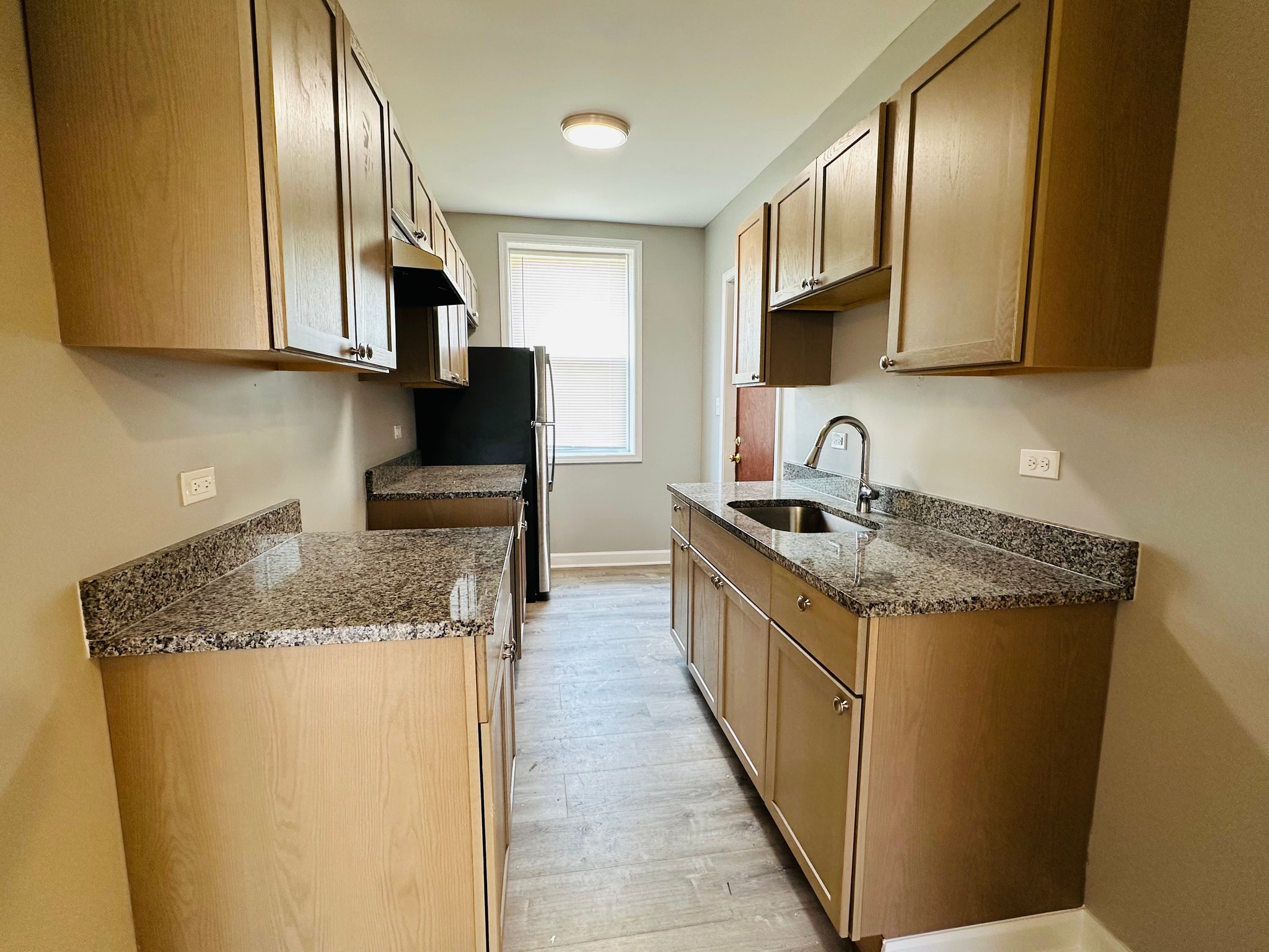 Chicago Apartment: 5901-5911 Huron