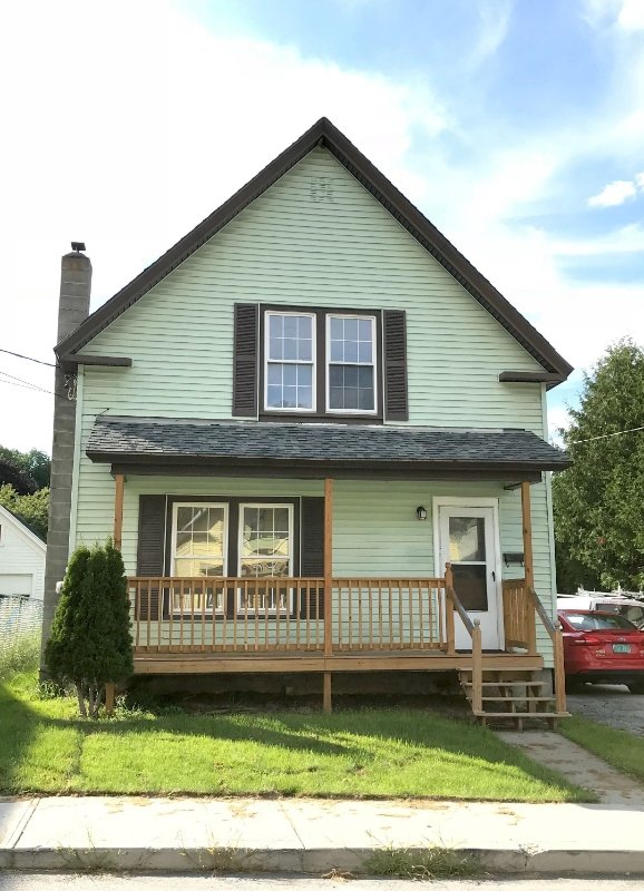 Barre City House: 11 George St
