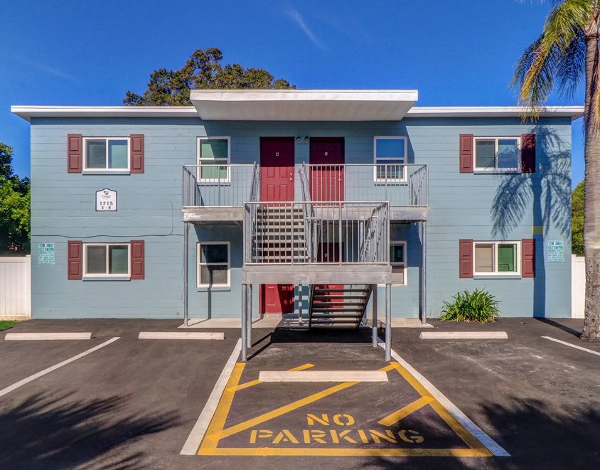 St. Petersburg Apartment: 1700 Russell St S