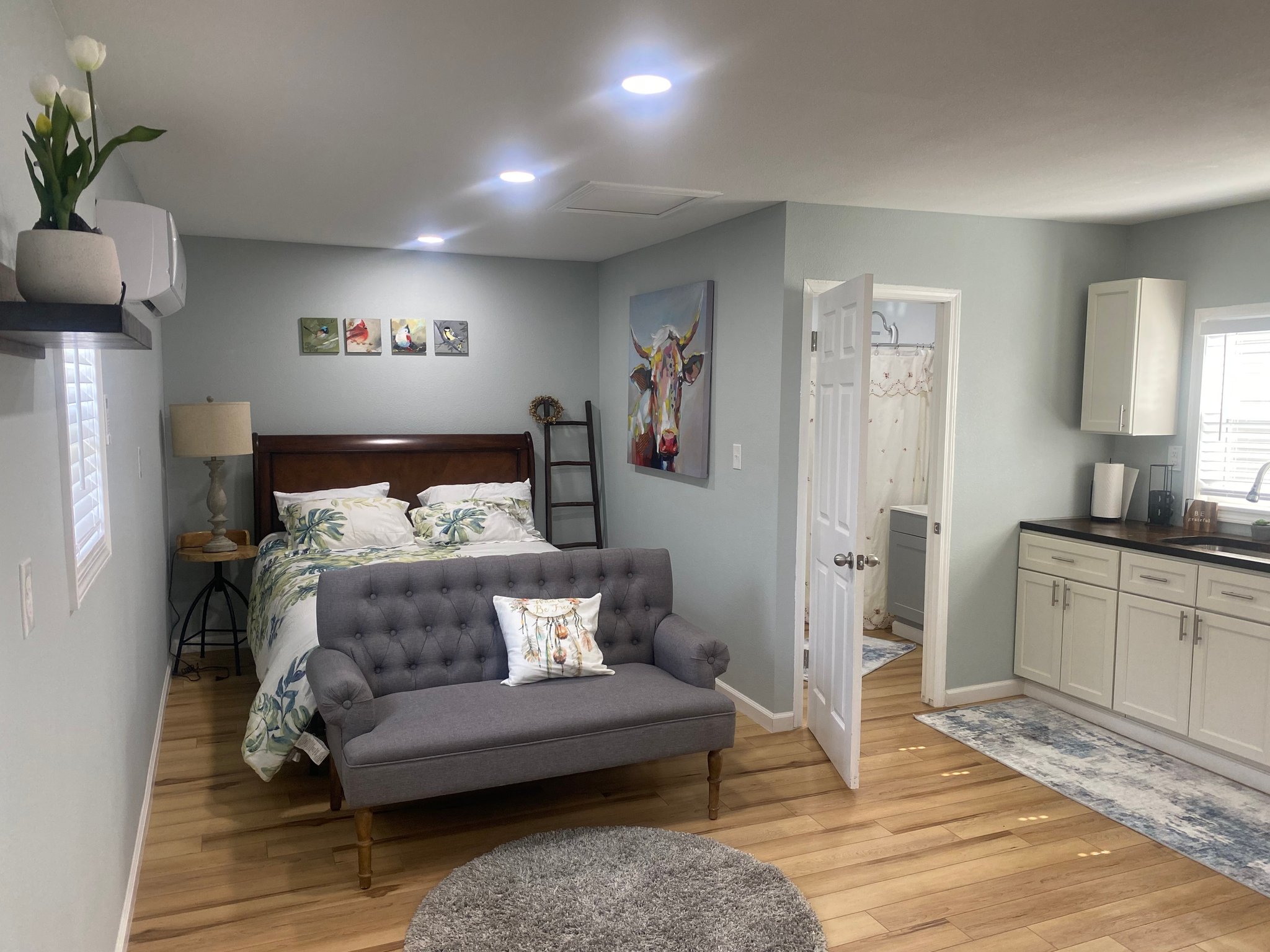 KINGSPORT House: 1934 Grandview Dr