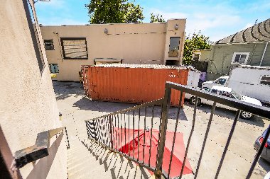 Oakland Apartment: 1092 Calcot Pl