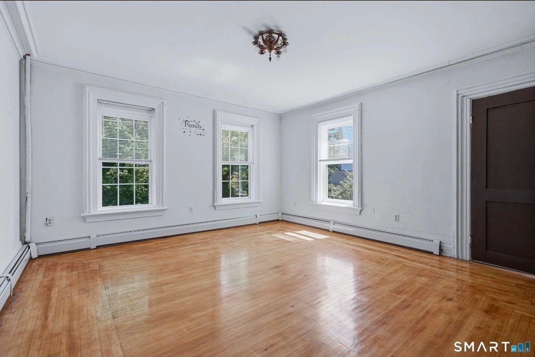 Plainfield House: 30 Main St, Plainfield CT