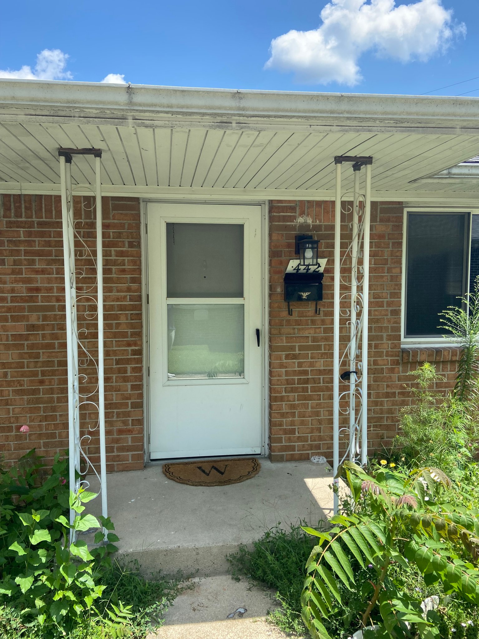 Fortville Townhome: 442 E Michigan St