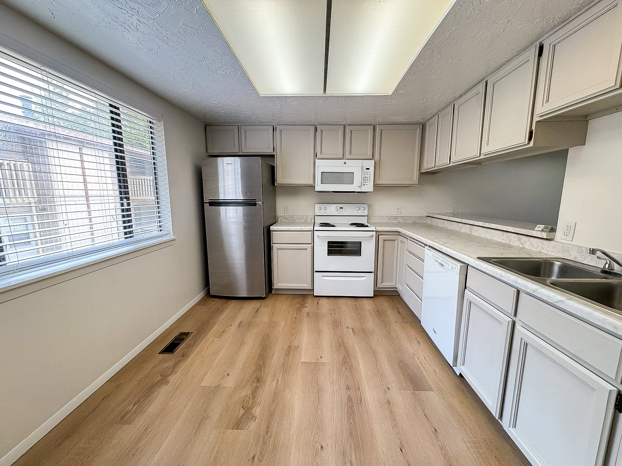 Cottonwood Heights Condo: 7265 South 1950 East