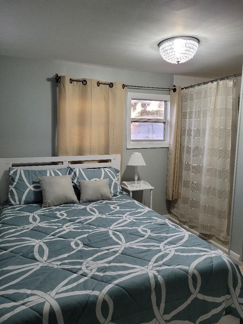 Key West Multiplex: 40G Miriam street