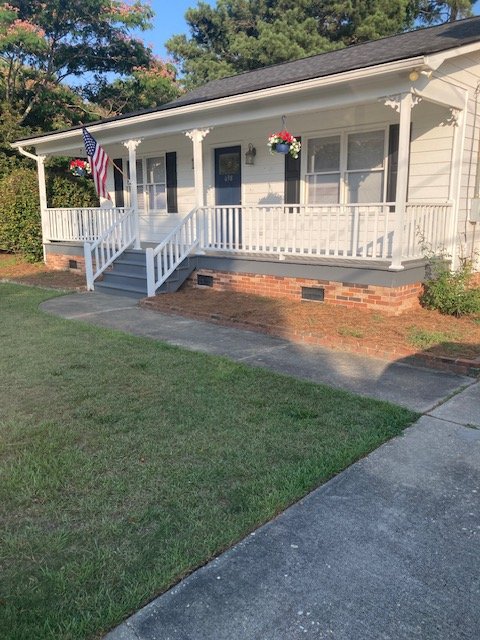Florence House: 698 Florida Drive