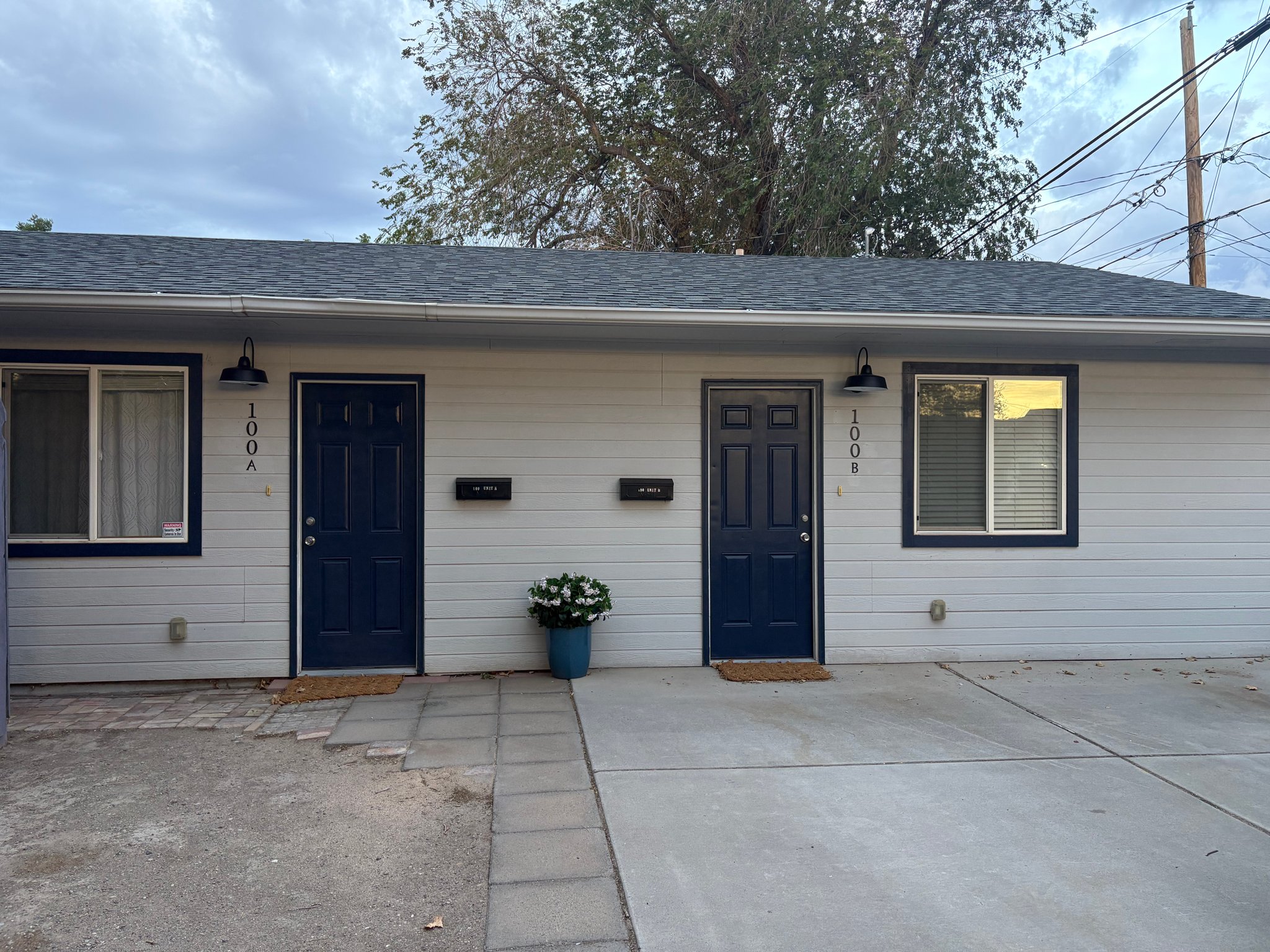 Grand Junction House: 100 S 13th