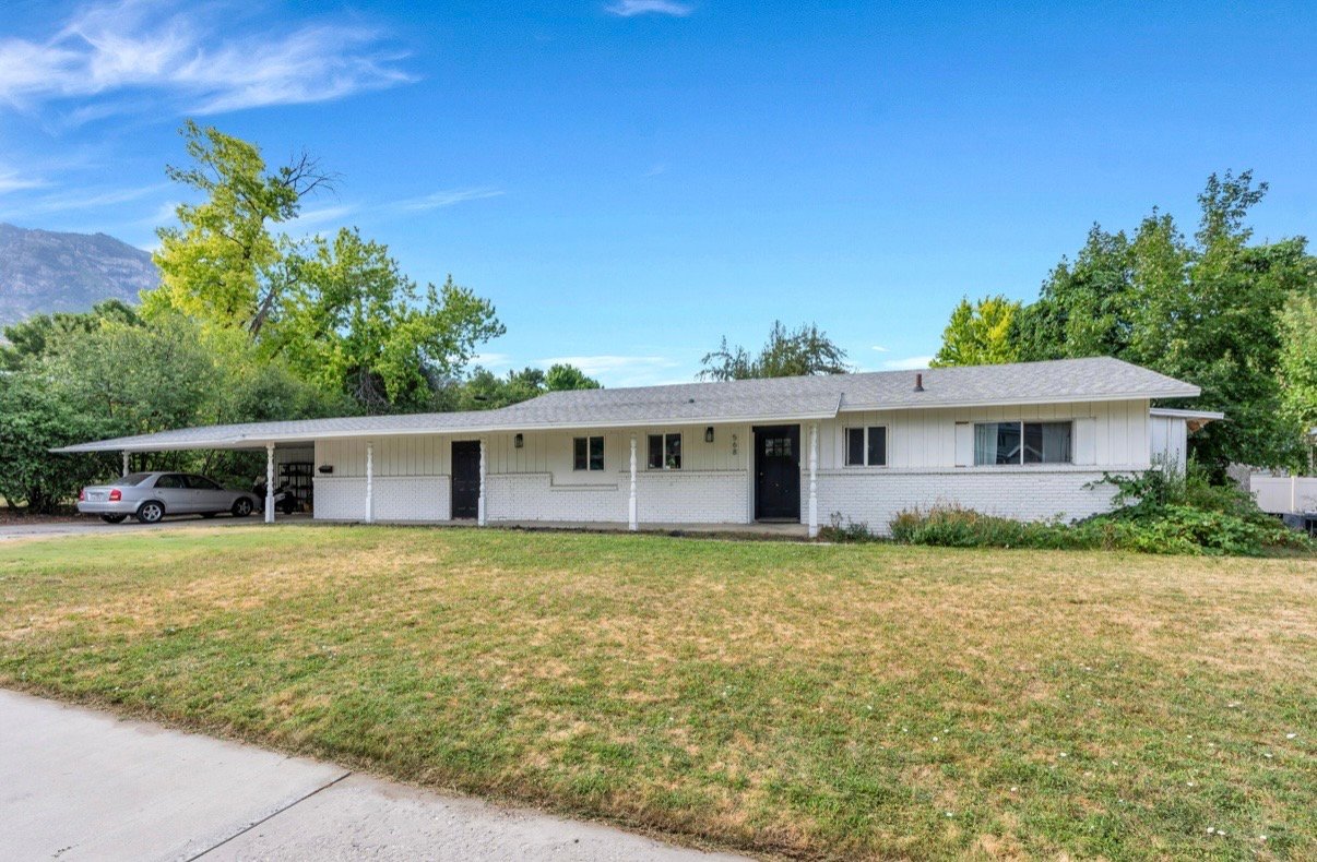 Provo House: 568 E 2825 N