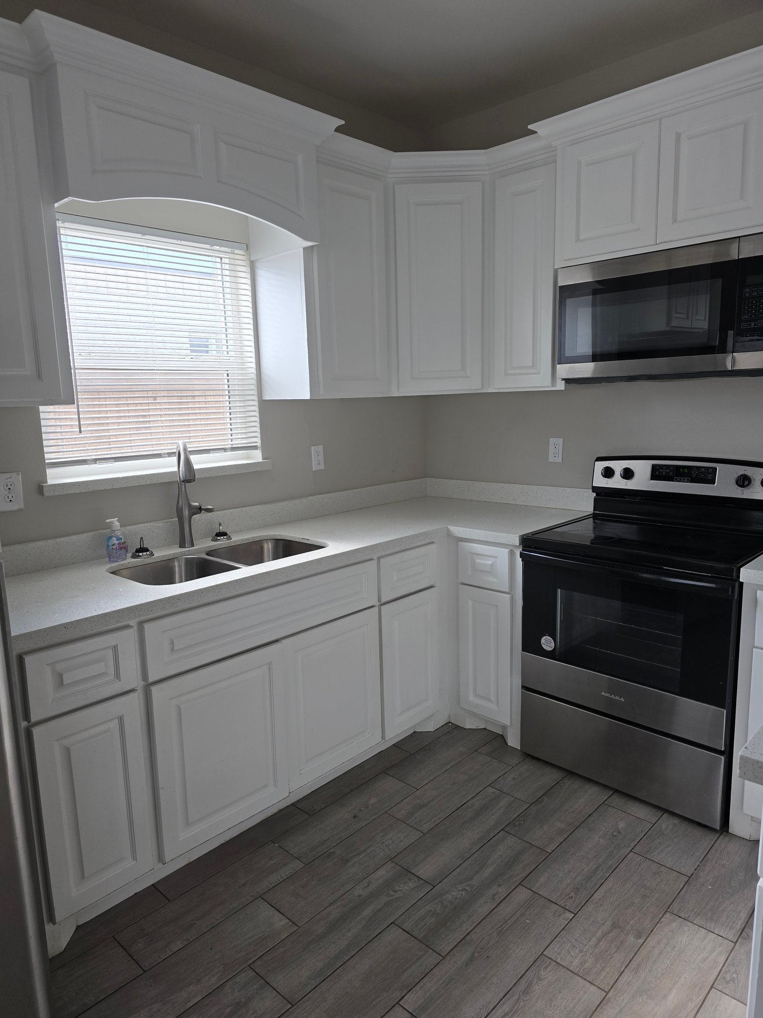 Weslaco Apartment: 1614 Playa Dr.