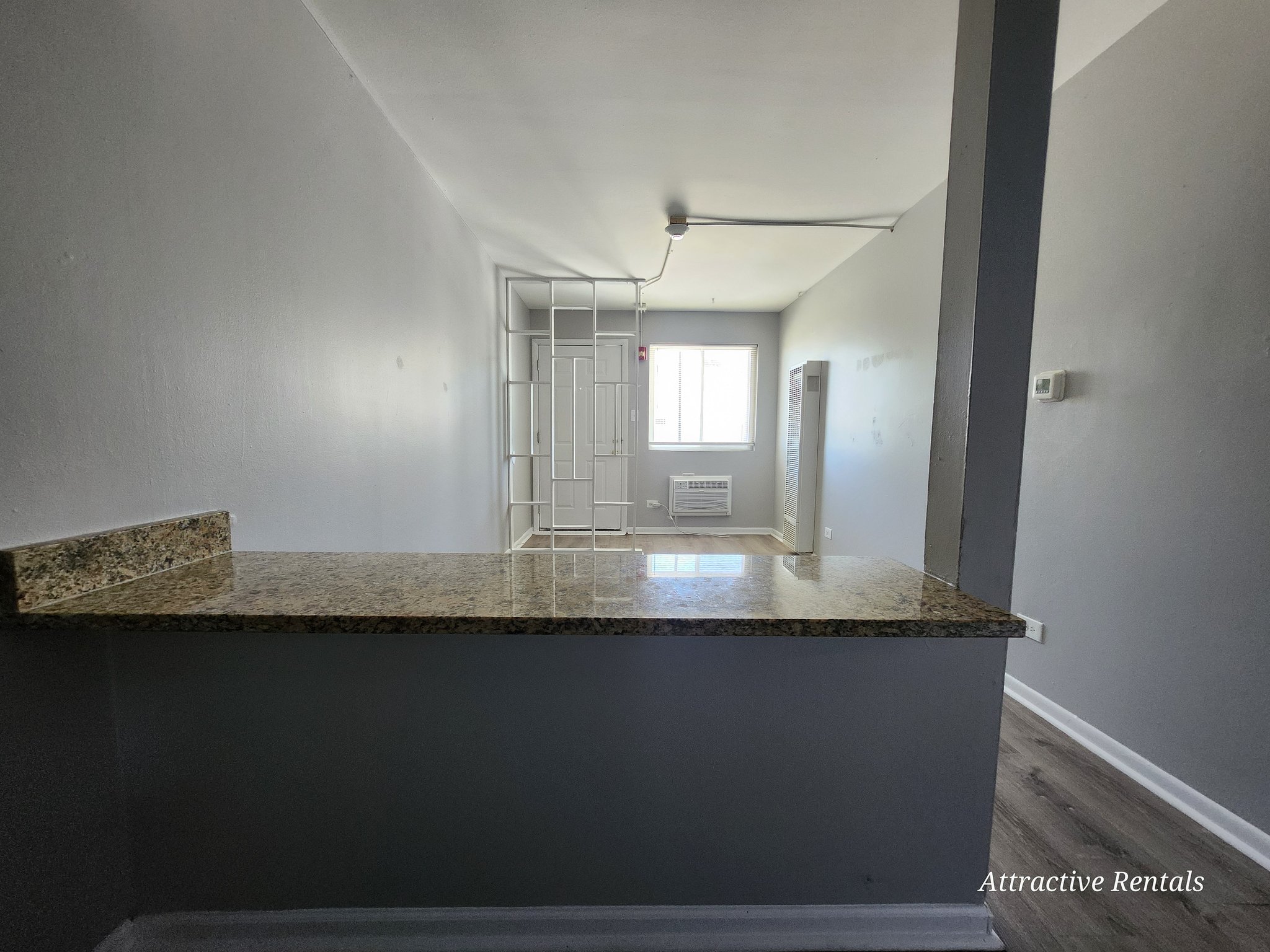 Chicago Heights Apartment: 3351 Commercial Ave