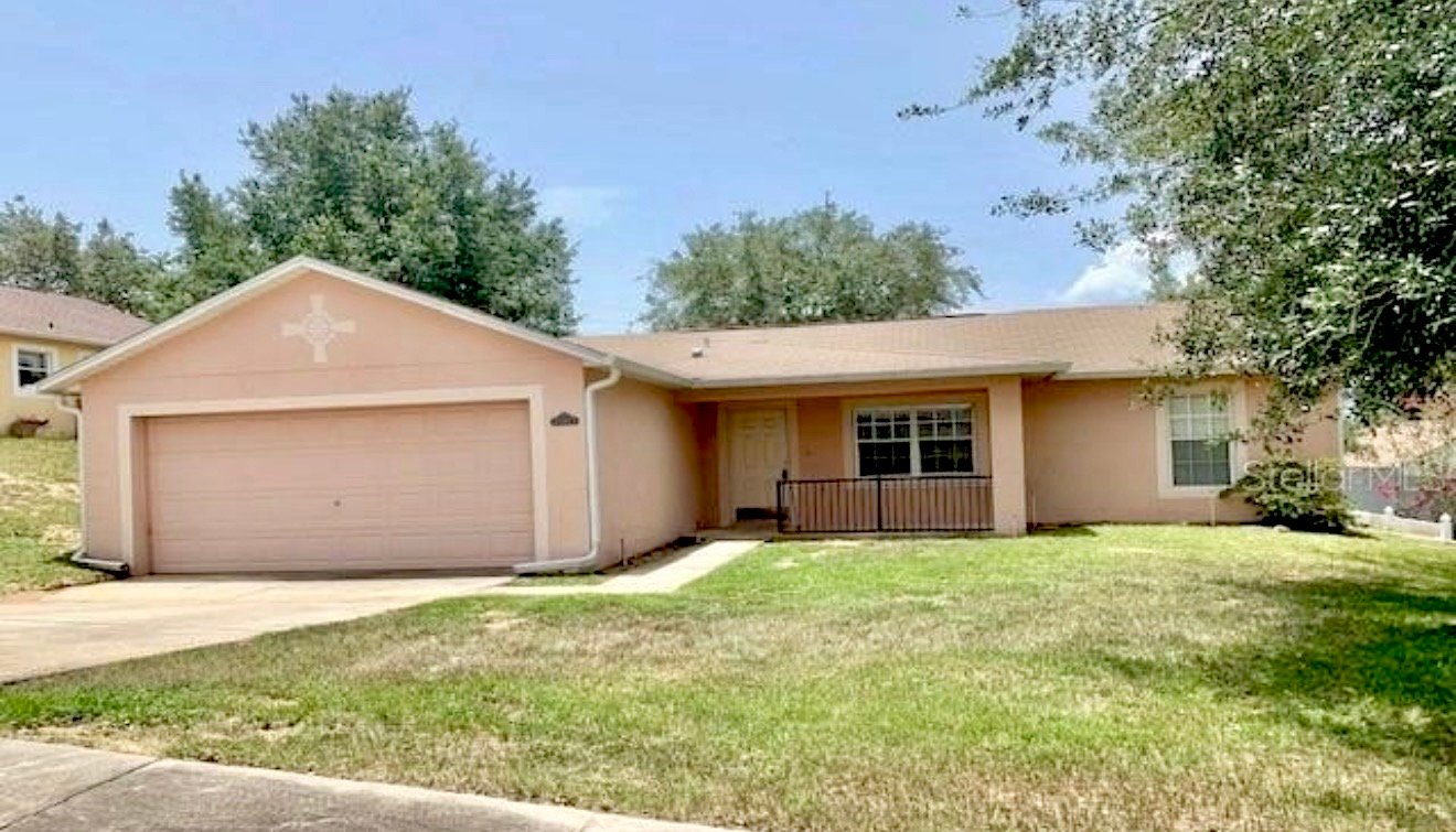 Clermont House: 1510 Muir Circle