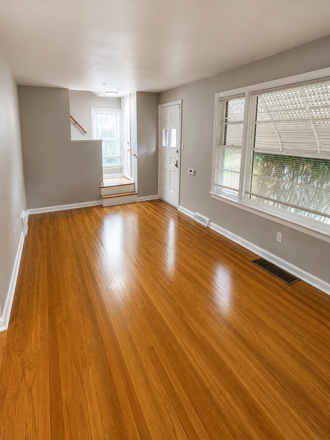 Maple Heights House: 5635 South Blvd