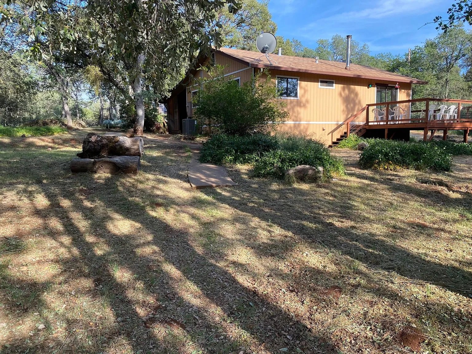 Coulterville House: 10663 Smith Station Rd