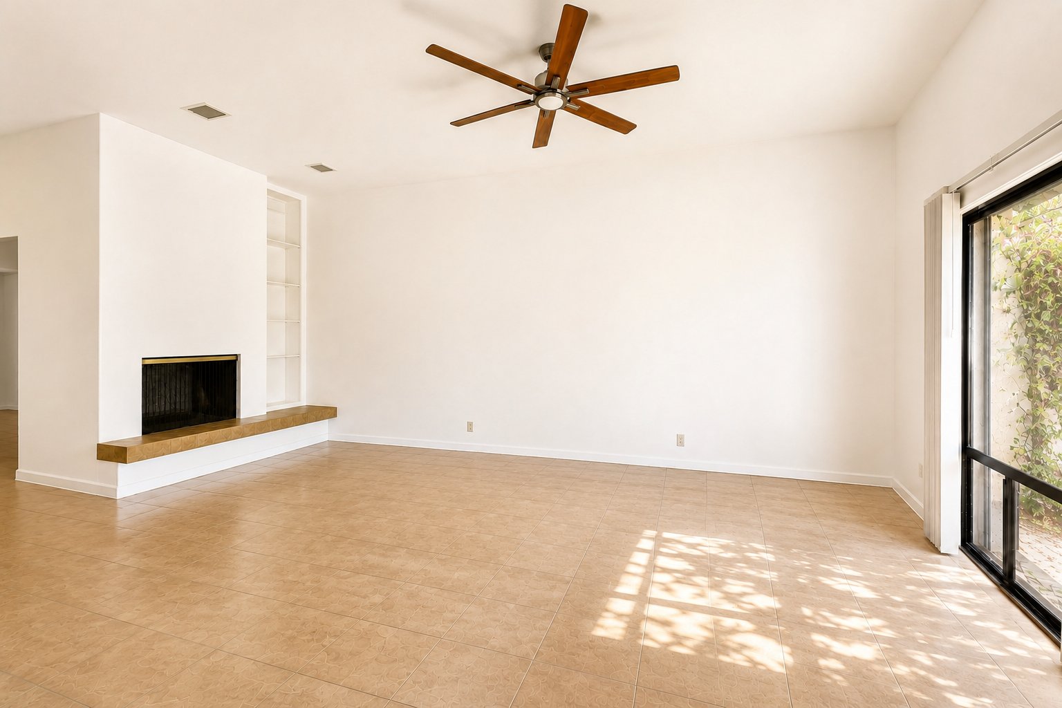 Tempe Townhome: 322 E Huntington Dr