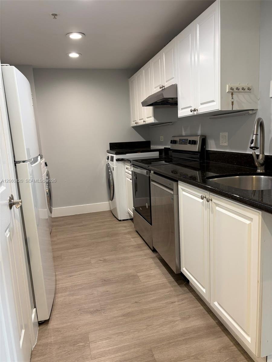 Wellington Condo: 2100 Greenview Shores Boulevard 513,