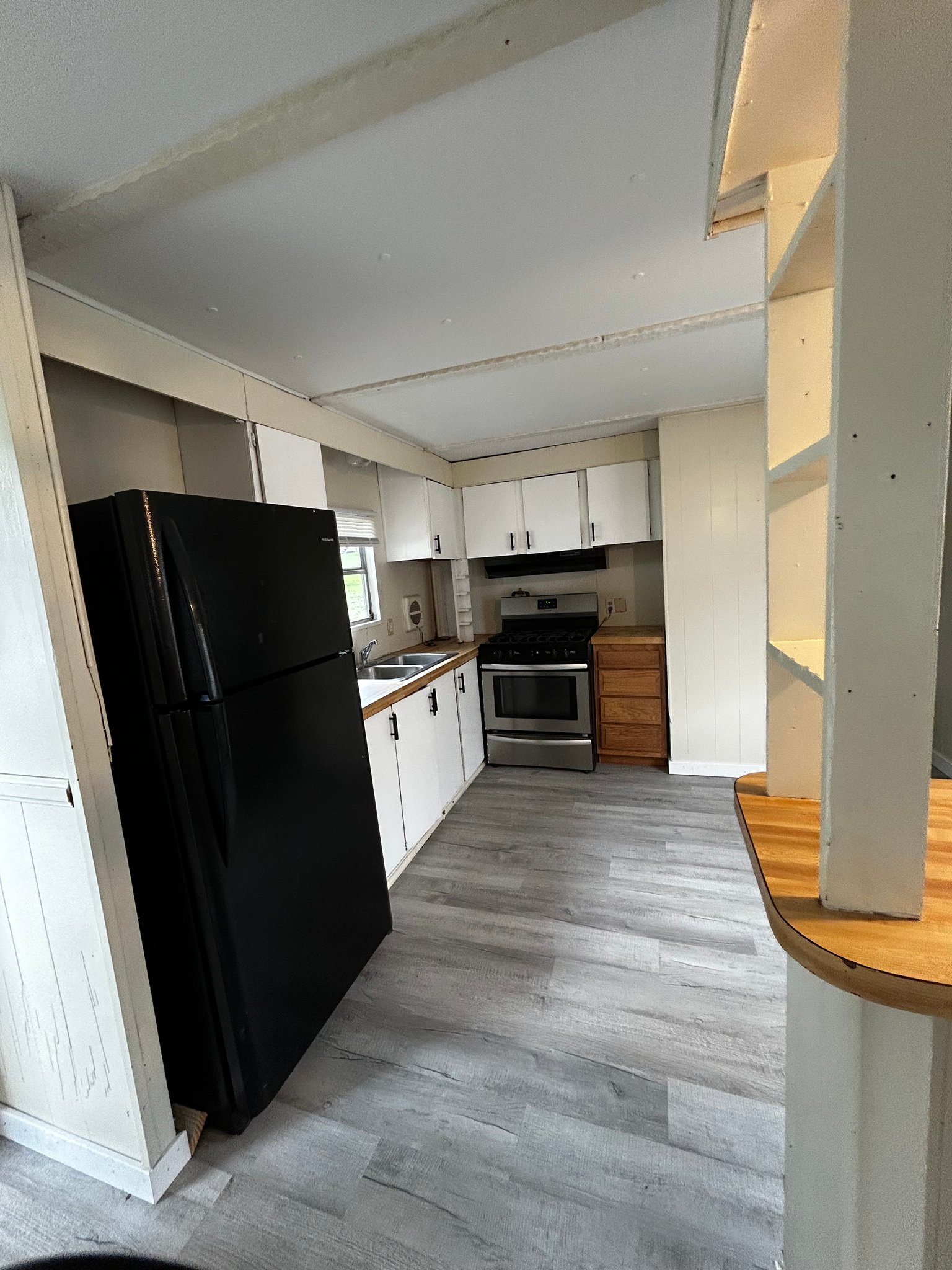 Middlebourne House: 118 Kirchner St