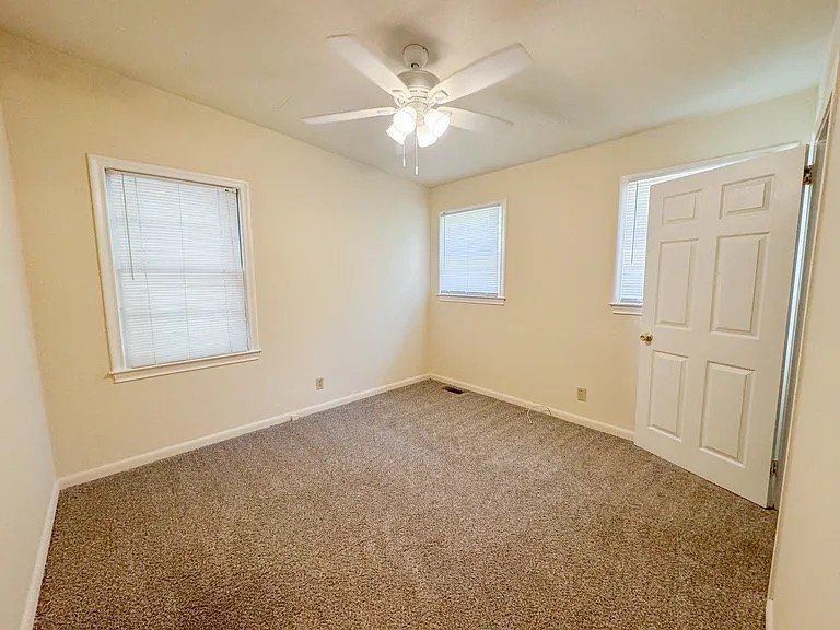Tallahassee House: 1614 Mayhew St