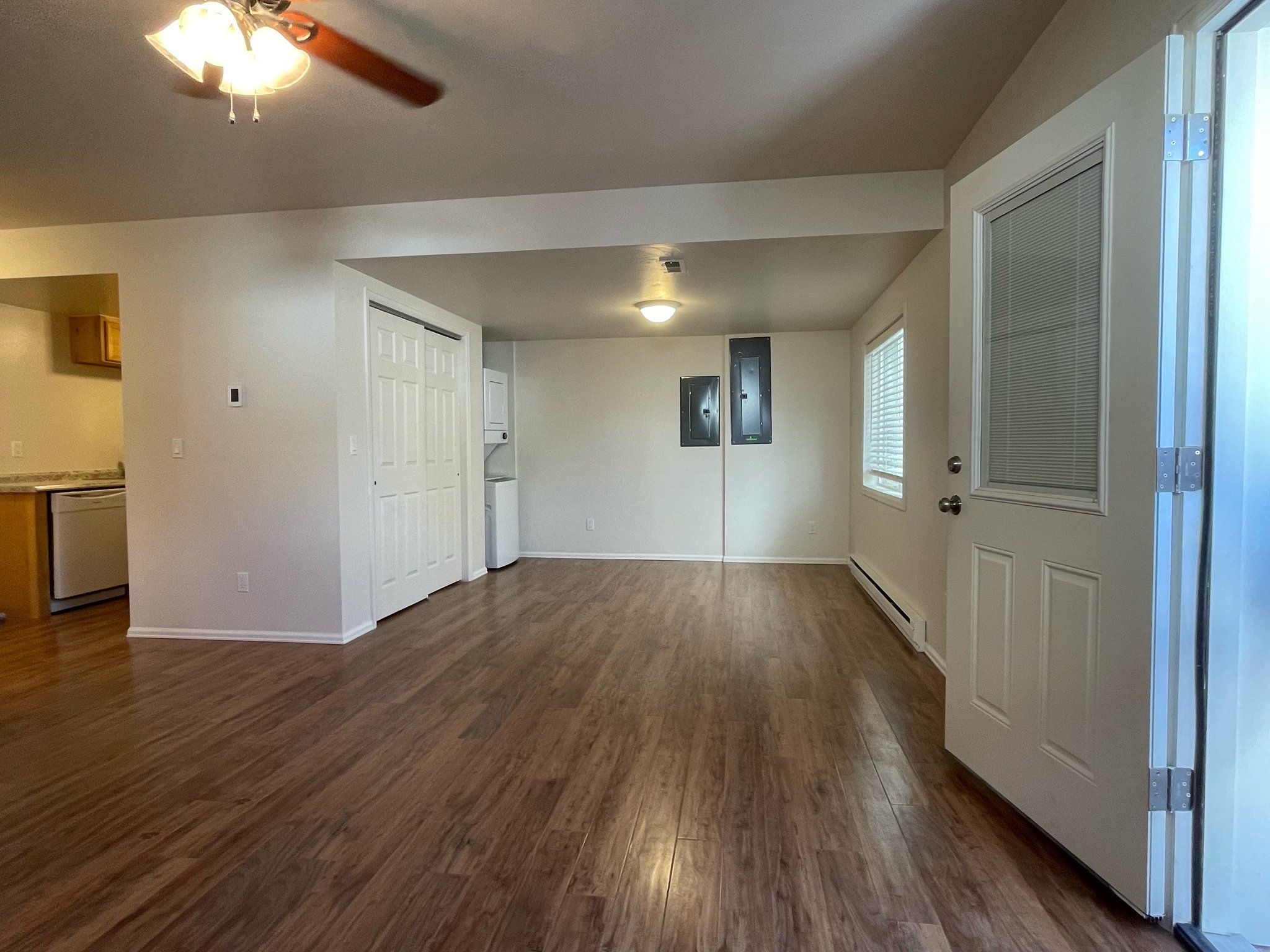 Eagle Apartment: 294 Tanager Cir