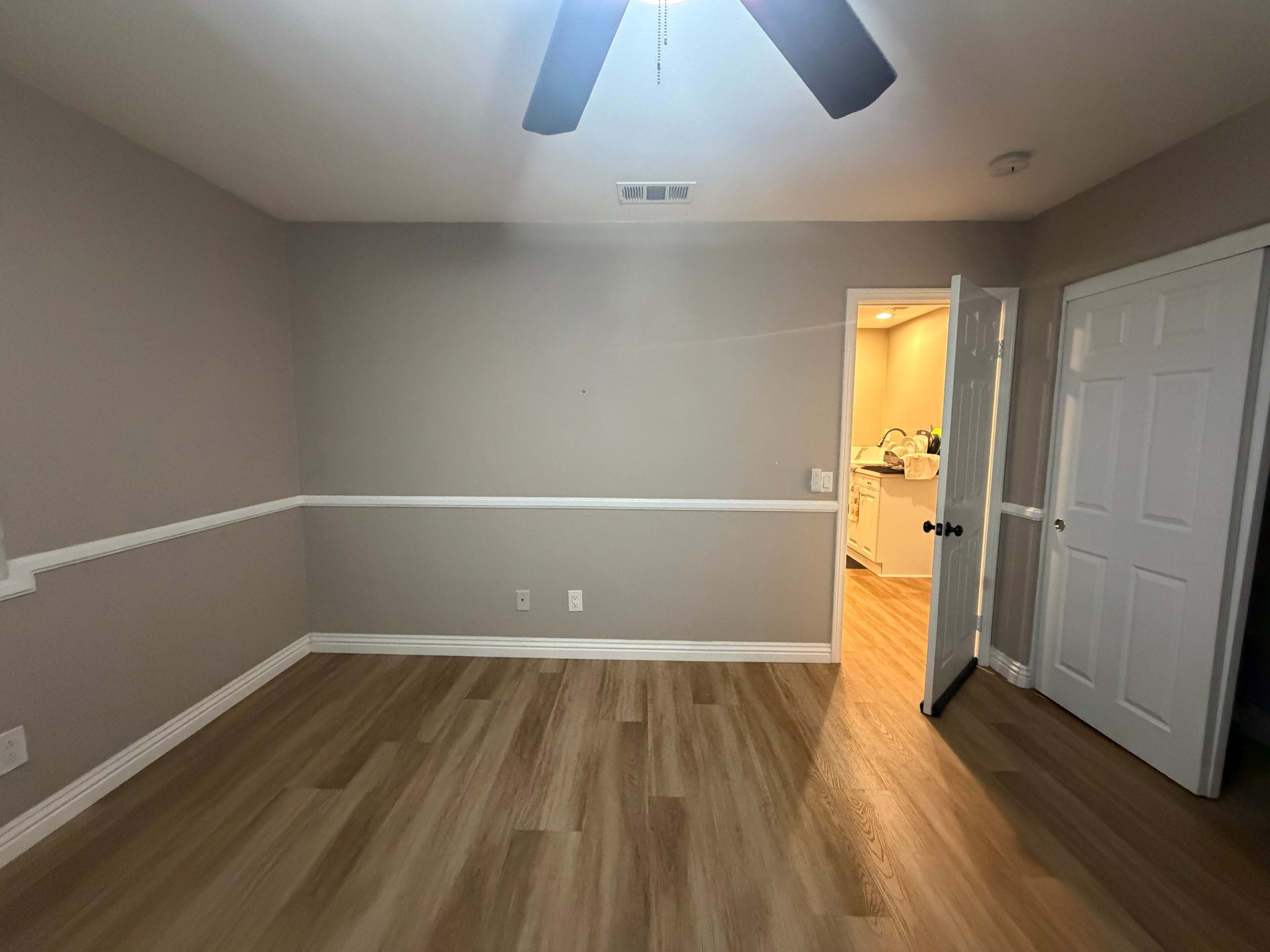 Eastvale House: 13895 Peach Grove Ln