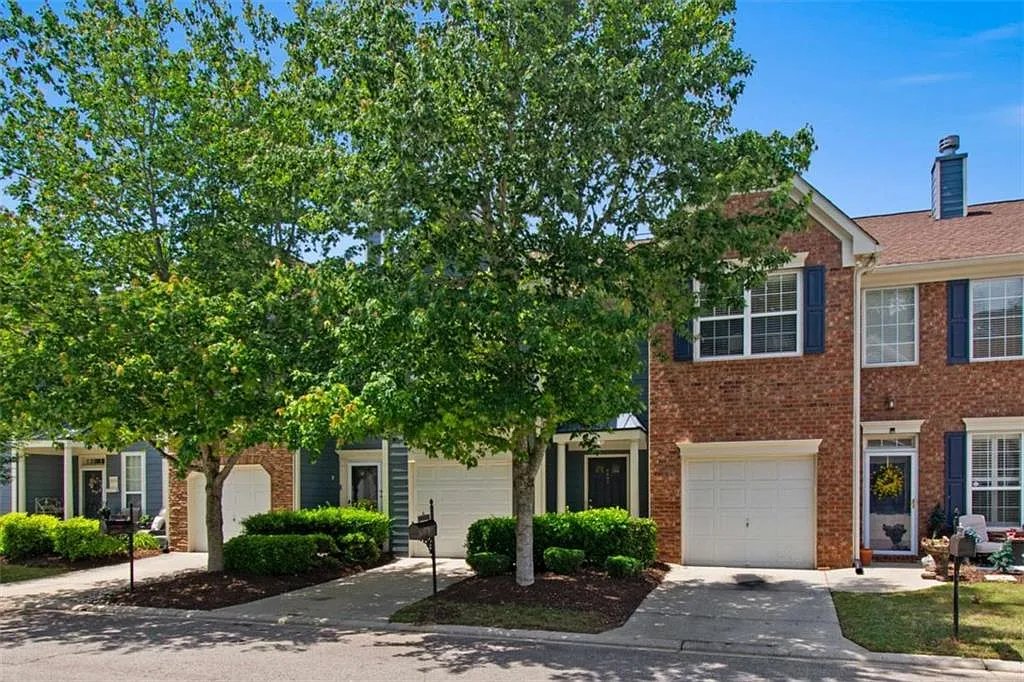 Flowery Branch Townhome: 6411 Silvertide Way