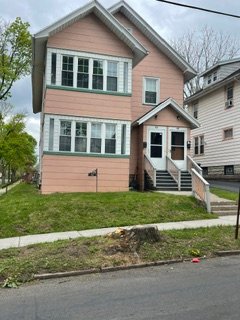 Rochester Apartment: 46 Pioneer St