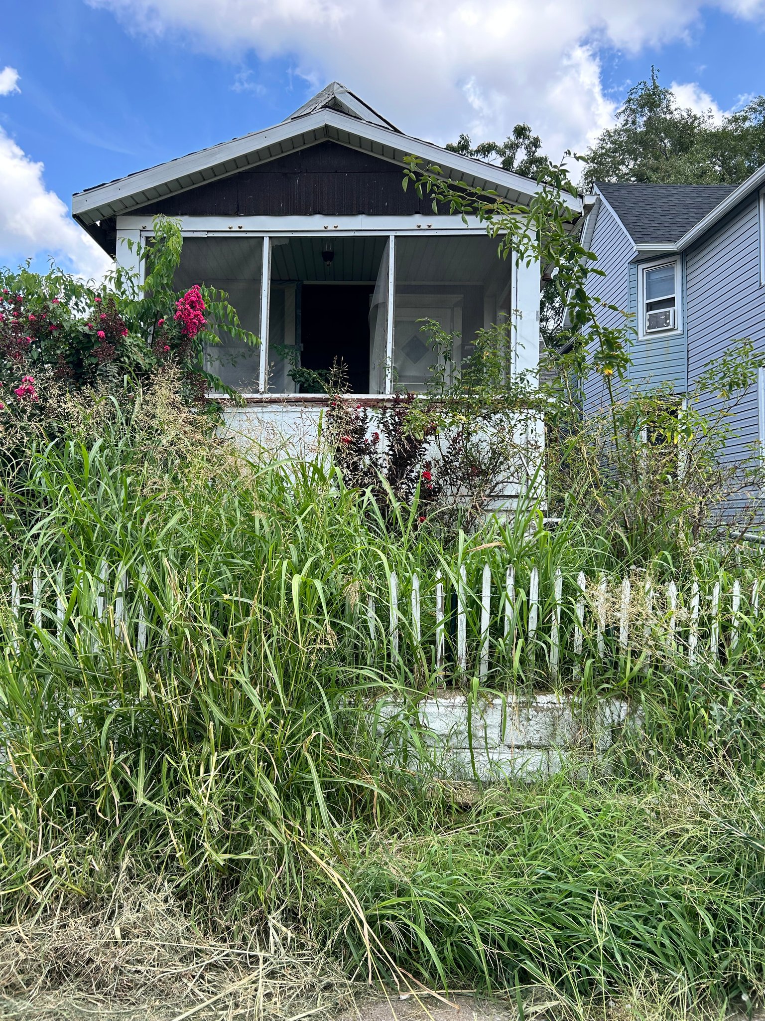 Madison House: 1532 5th St