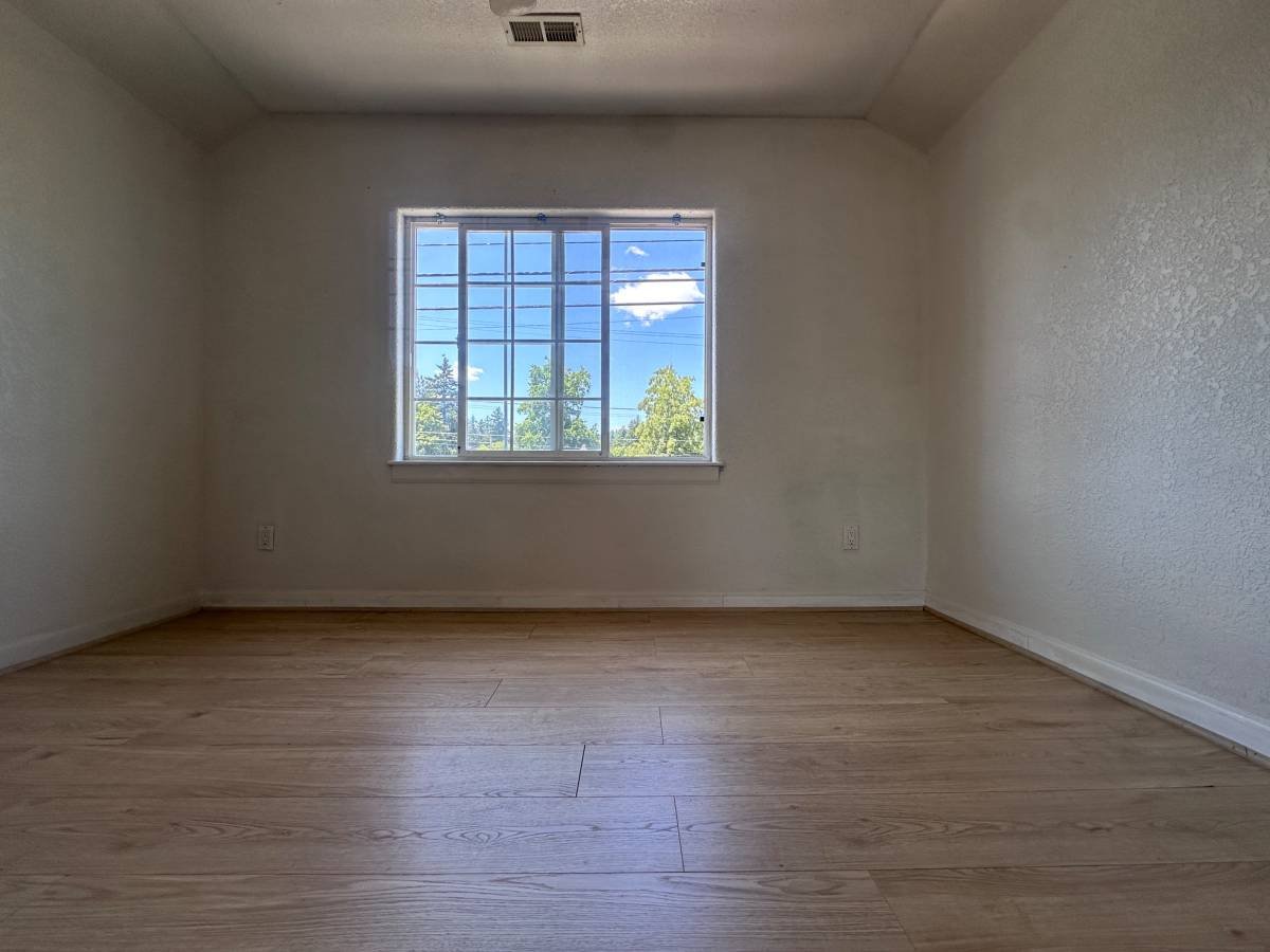 Portland Single Room: 3100 se 122nd ave