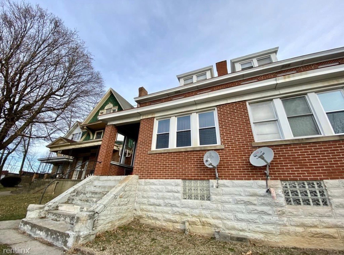 PITTSBURGH Apartment: 1027-1029 Brownsville Rd
