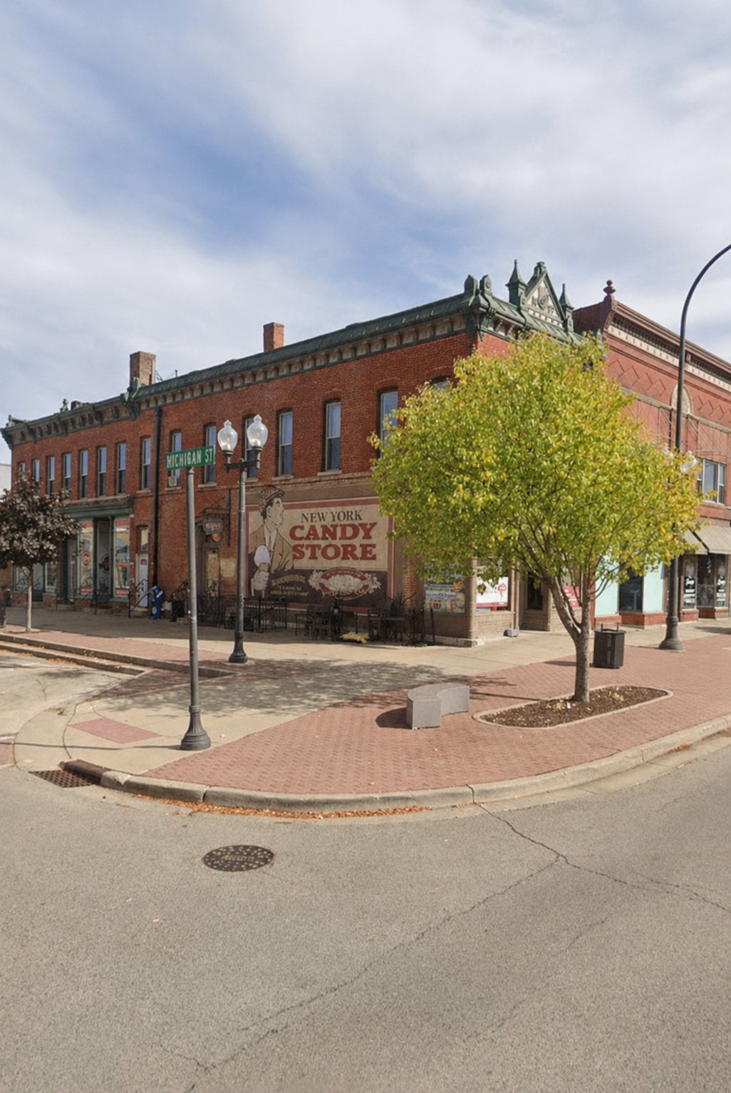 Belvidere Apartment: 103 1/2 Buchanan St
