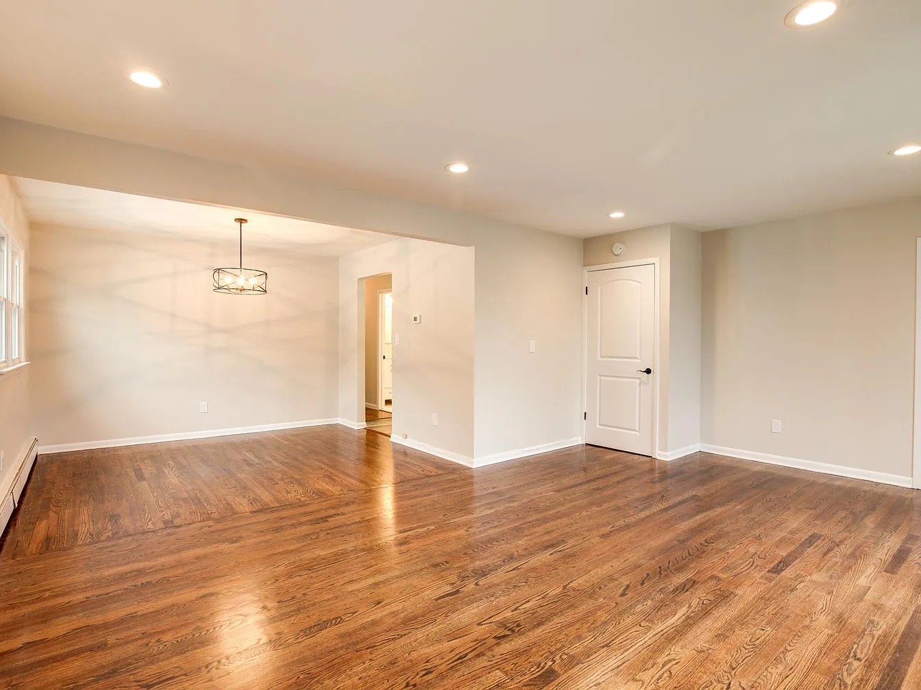 Bloomfield Apartment: 39 Barbara St