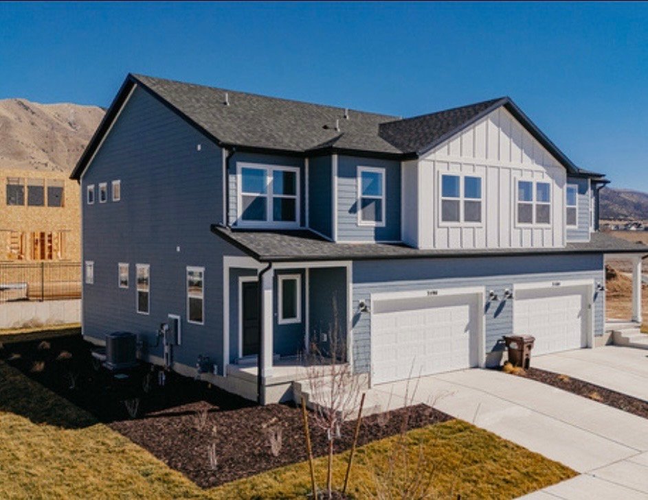 Eagle Mountain Townhome: 3590 N Stallion St