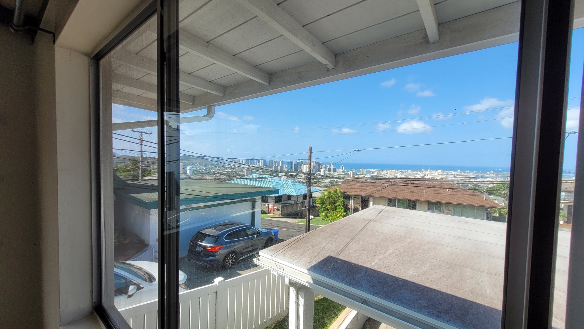 Honolulu House: 1156 Alewa Dr